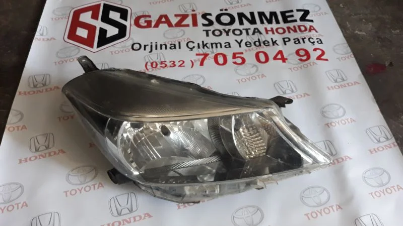 2013 Toyota Yaris Çıkma Orijinal Far