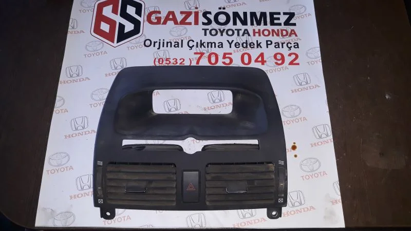 2008 Toyota Avensis Çıkma Kalerifer İzgarasi
