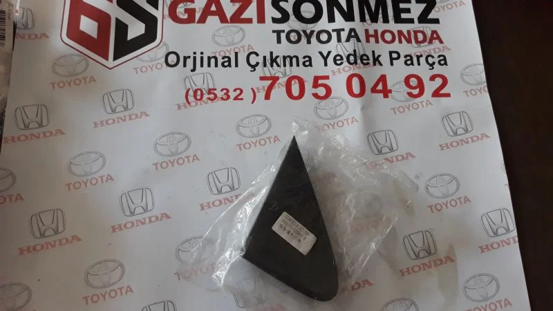 2008-2013 Toyota Corolla Çamurluk Muskası