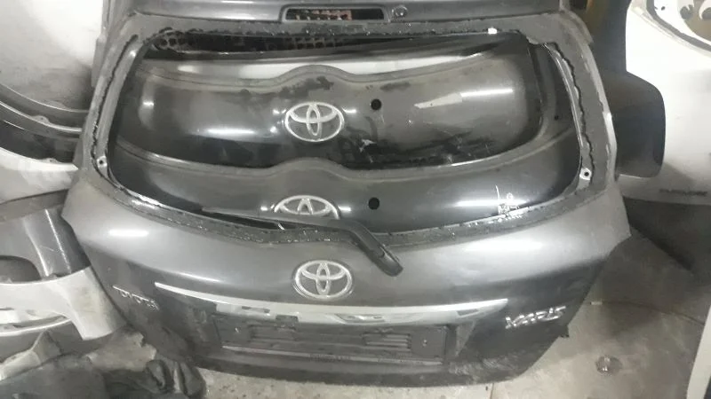 2012-2017 Toyota Yaris Çıkma Bagaj Kapağı