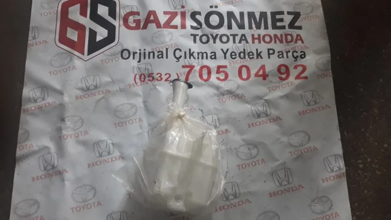 2004-2006 Toyota Corolla Çıkma Cam Su Bidonu