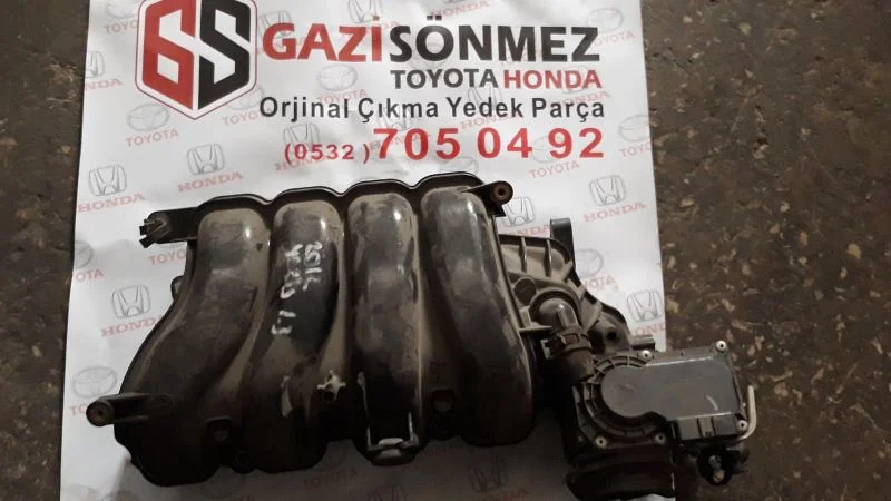 2011-2013 Toyota Yaris Çıkma Emme Manifoltu