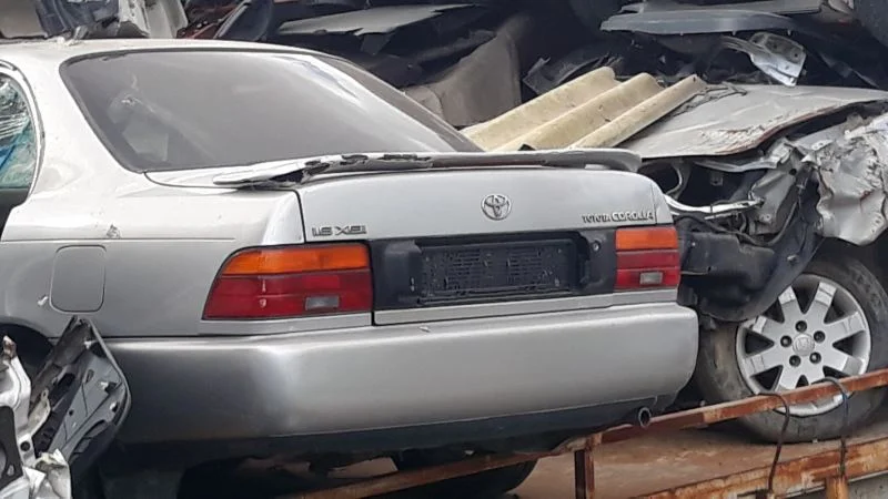 1993-1998 Toyota Corolla Bagaj Kapagı