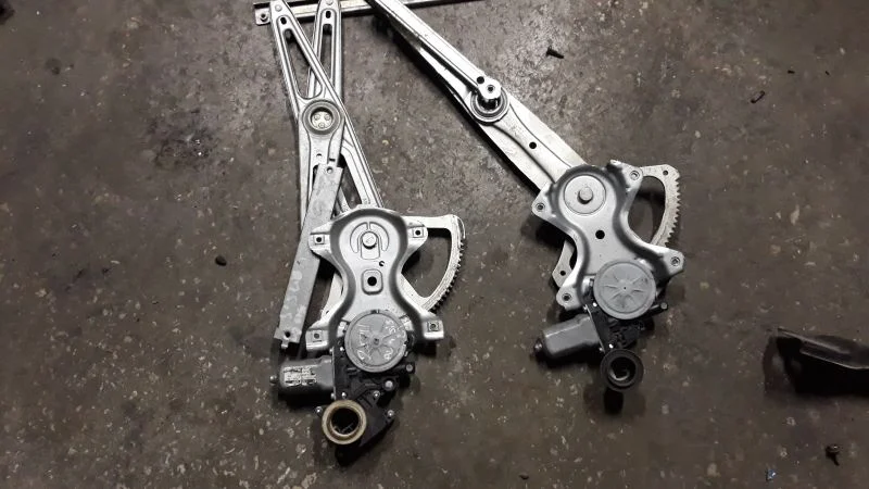 2007-2010 Toyota Corolla Çıkma Cam Kirkosu