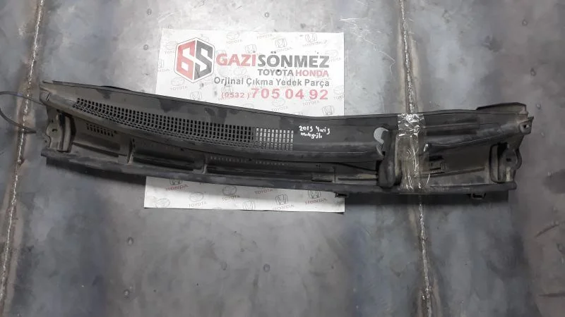 2013-2015 Toyota Yaris Ön Cam Izgarası