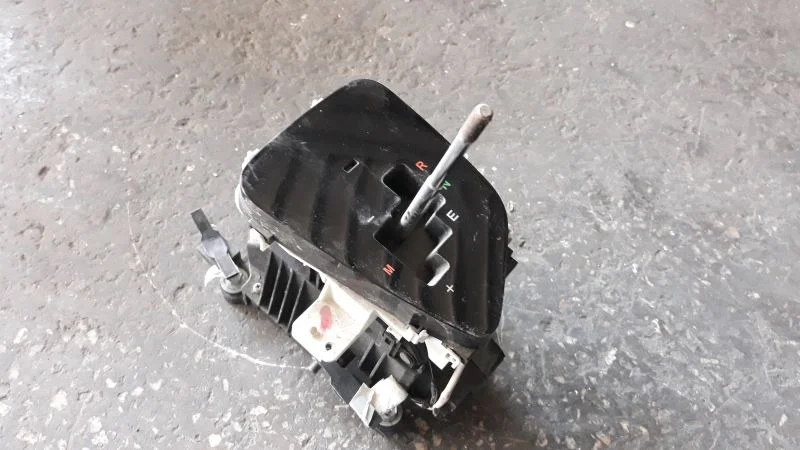 2013-2015 Toyota Corolla Çıkma Otomatik Vites Kulesi