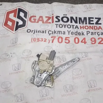 Toyota Corolla Sol Arka Cam Krikosu - 2006