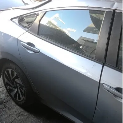 Honda Civic FC5 Çıkma Sağ Arka Kapı 